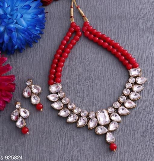 Trendy Metal Necklace Set