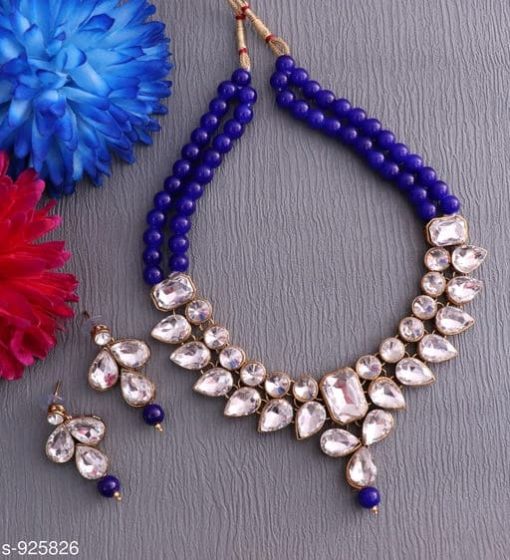 Trendy Metal Necklace Set