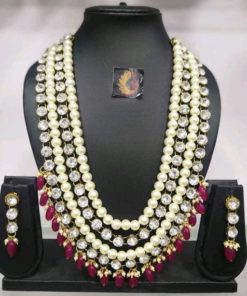 Shimmering Trendy Pearl Jewellery Sets