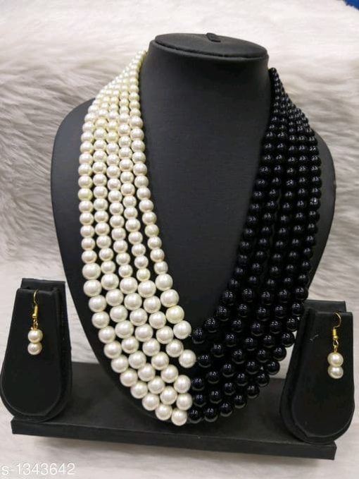 Shimmering Trendy Pearl Jewellery Sets